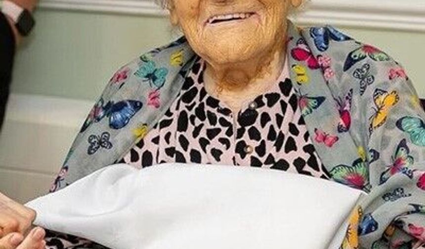 Ethel Caterham 117. Doğum Gününü Kutladı