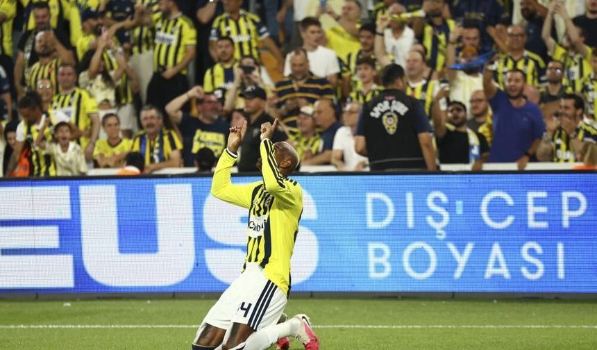 Kadıköy’de Fenerbahçe şov! Talisca ve Greenwood’dan Sturm Graz’a iki gol