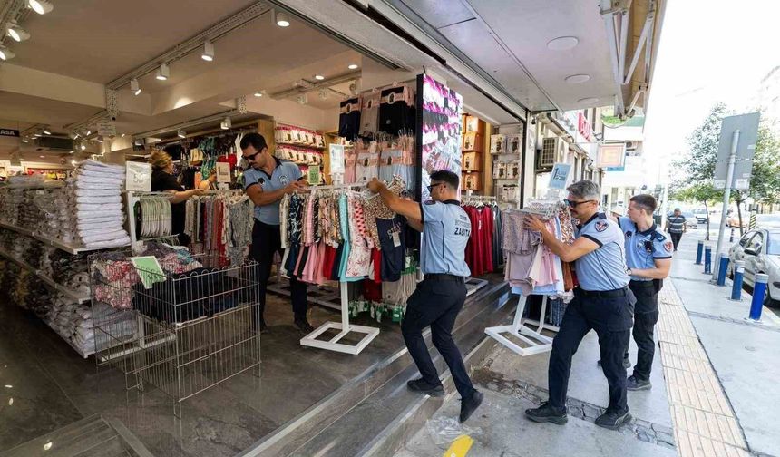 İzmir'de kaldırımlara sıkı denetim uygulaması