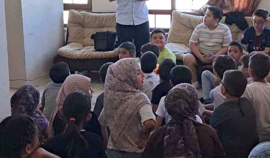 Kur'an Kurslarında 'Dijital Farkındalık' Seminerleri Devam Ediyor
