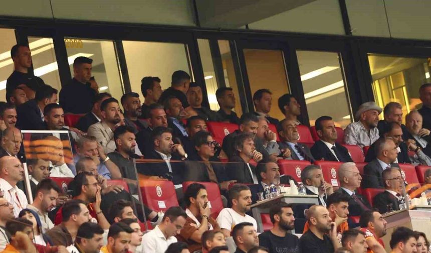 Montella, Galatasaray - Çorum FK Maçını İzledi
