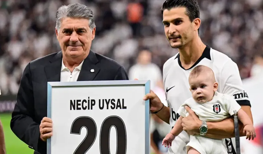 Beşiktaş’ta bir dönem kapandı: Necip Uysal gözyaşlarıyla veda etti