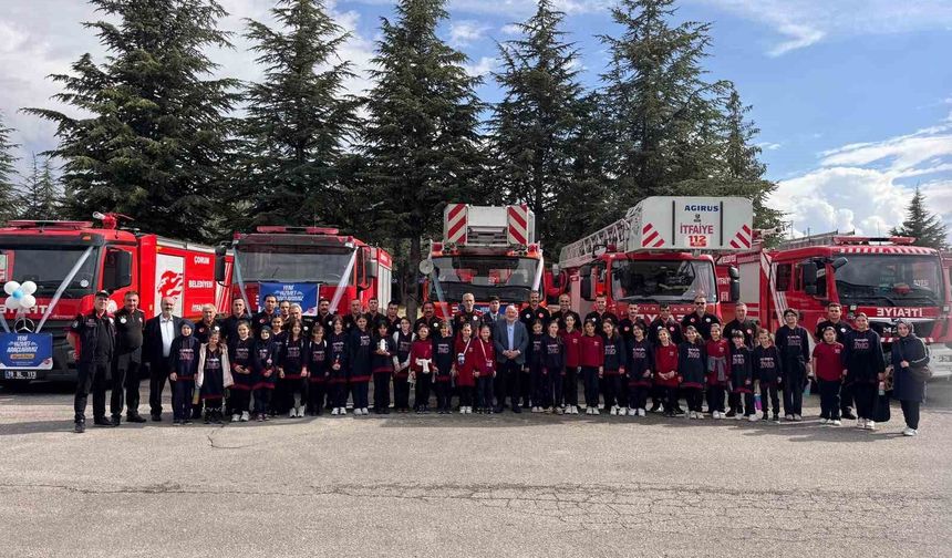Başkan Aşgın, İtfaiye Haftası'nda Çorum İtfaiyesi'ni Ziyaret Etti