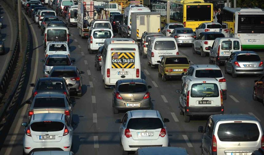 Bursa'da Okul Servis Ücretlerine Yüzde 25 Zam Geldi