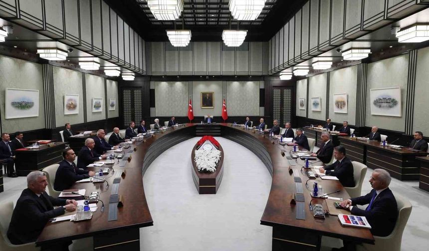 Kabine Toplantısı Cumhurbaşkanı Erdoğan'ın başkanlığında başladı.