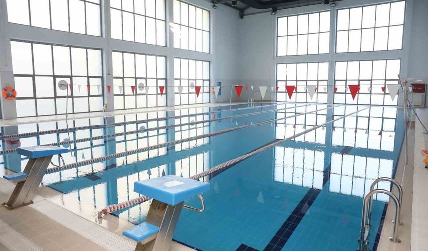 Kağıthane'de Yetişkinler İçin Yüzme ve Fitness Kursları Başlıyor
