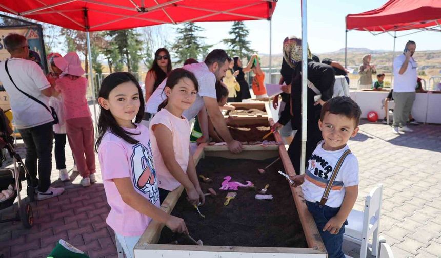 Kapadokya'da MiniFest Coşkusu: Gelecek Nesiller Bir Araya Geldi