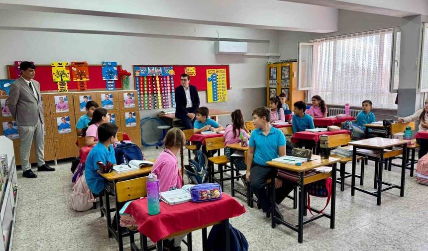 Kaymakam Sözen, Bozdoğan'da Öğrenciler ve Öğretmenlerle Buluştu