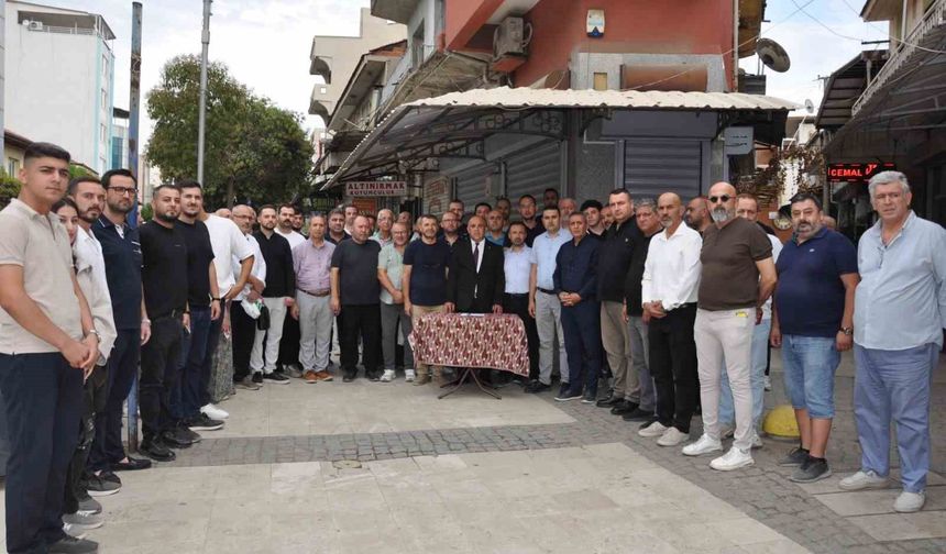 Manisa'daki Silahlı Soygun Girişimi Sonrası Kuyumcular Tepki Gösterdi