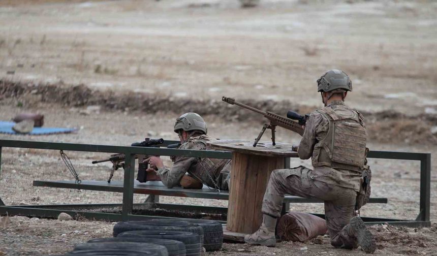 Boran-8 Keskin Nişancı Yarışması İzmir'de nefes kesen gösterilerle başladı