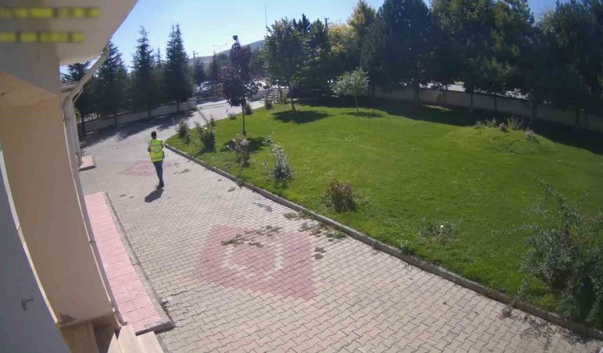 Kırşehir'de Nefes Borusuna Şeker Kaçan Sürücüye Yardım