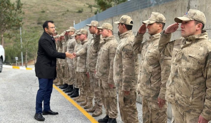 Refahiye Kaymakamı Taşkıran'dan Jandarma Karakoluna Önemli Ziyaret