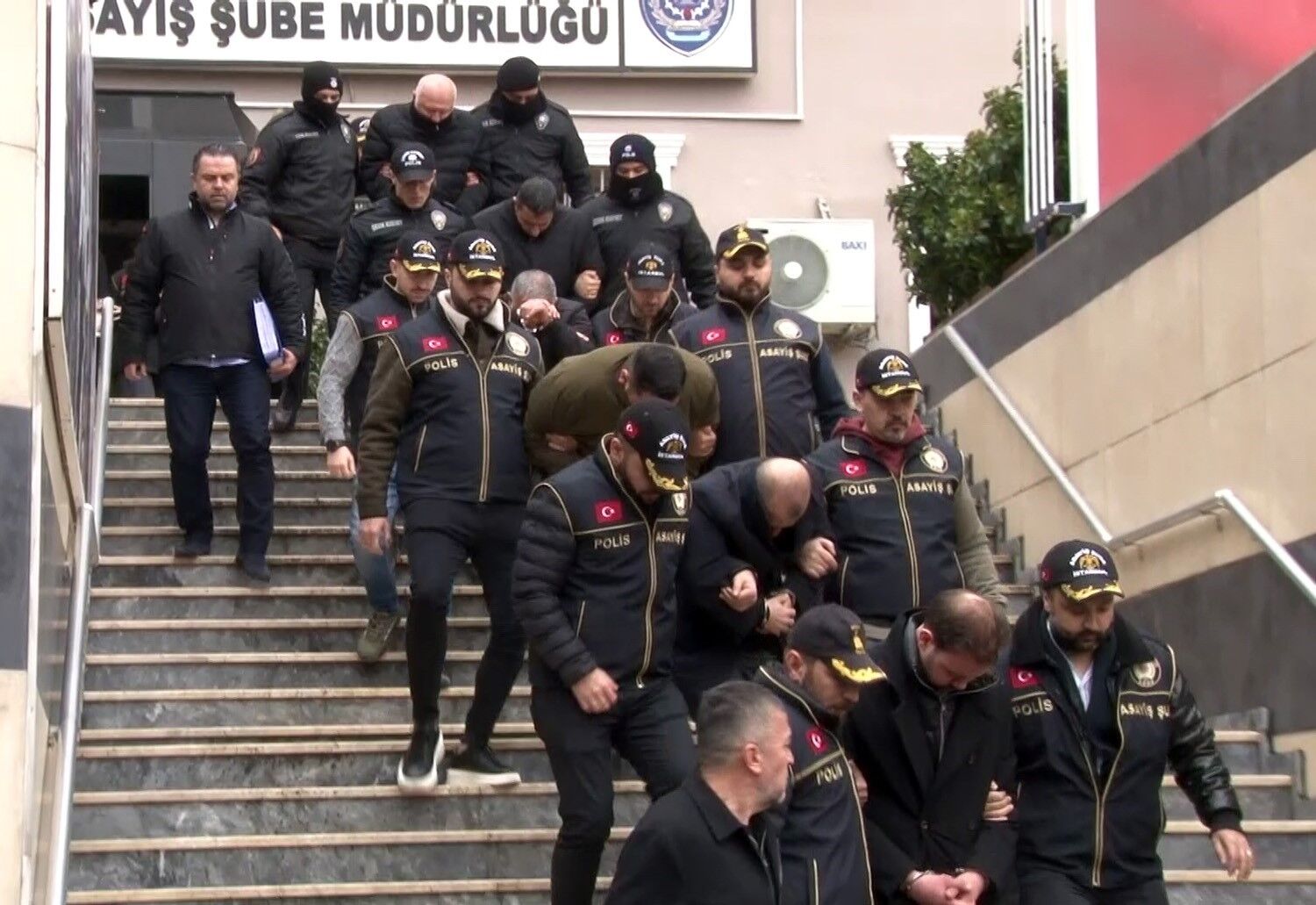 Aleyna Kalaycıoğlu 