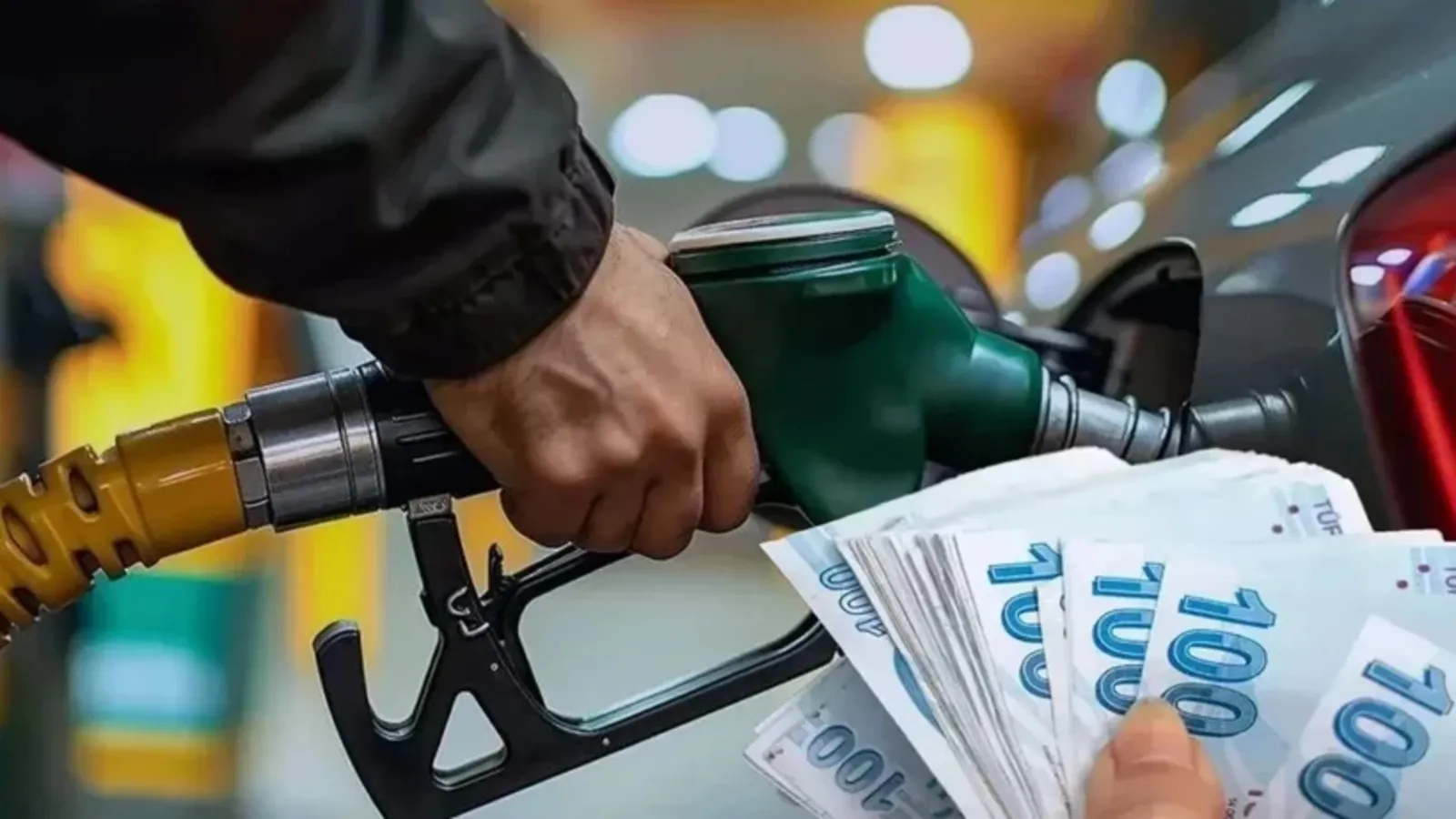 Akaryakıta gece yarısı dev zam! Motorin 90 TL’yi aşacak, benzine de zam geliyor