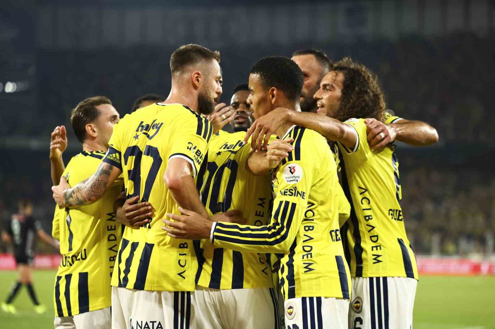 Fenerbahçe’ye transfer döneminde kimler geldi kimler gitti?