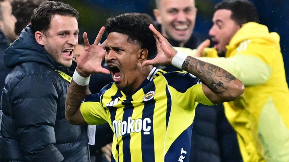 Son Dakika Fenerbahçe Transfer Haberi: Oosterwolde’nin Roma Transferi İptal, Geri Dönüyor