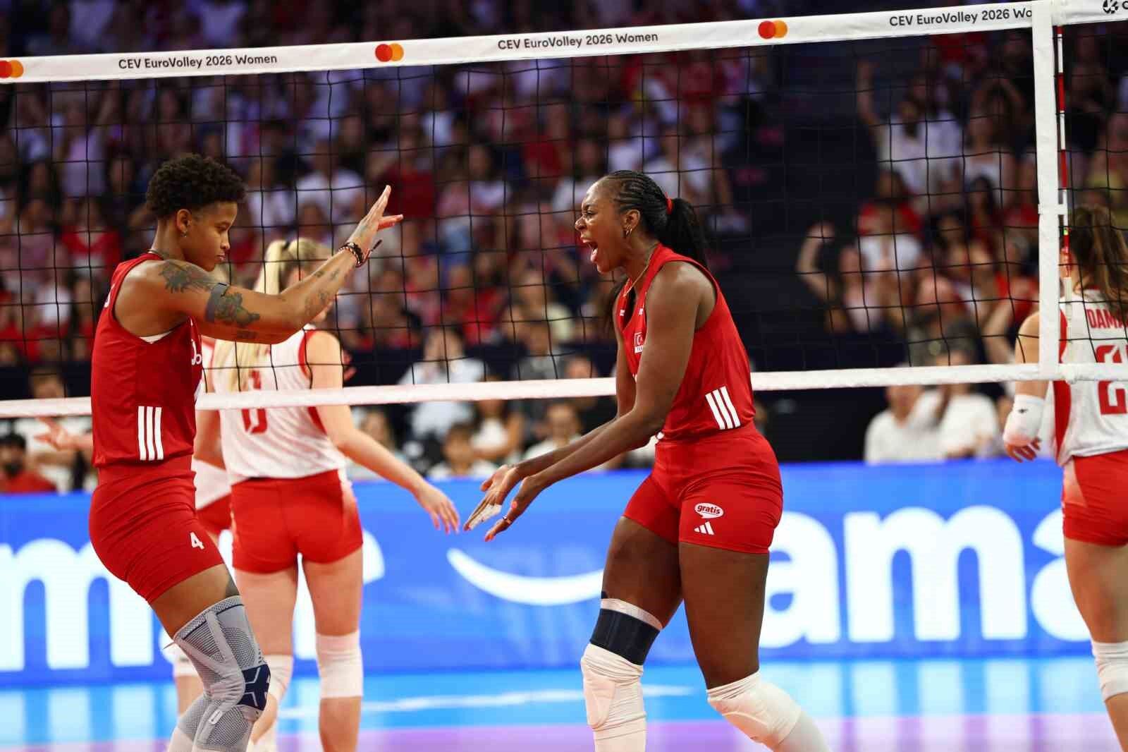 Türkiye-Azerbaycan voleybol maçı nasıl izlenir? Filenin Sultanları çeyrek final için sahada