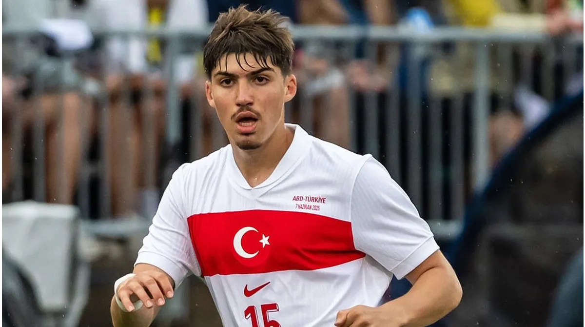Yusuf Akçiçek Yeniden Türkiye Yolunda! Galatasaray Devreye Girdi