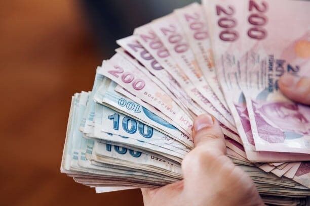Emekli maaşında yeni formül gündemde: 1999 öncesi ve sonrası için hesap değişebilir