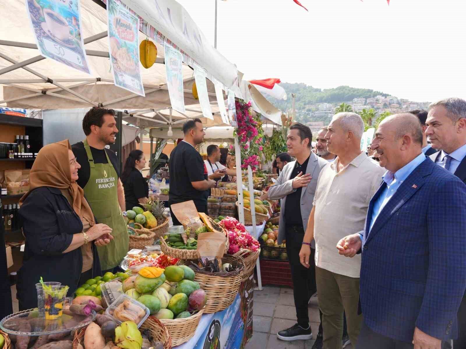 Alanya'nın Tropik Meyve Festivali, Dünya ile Buluştu