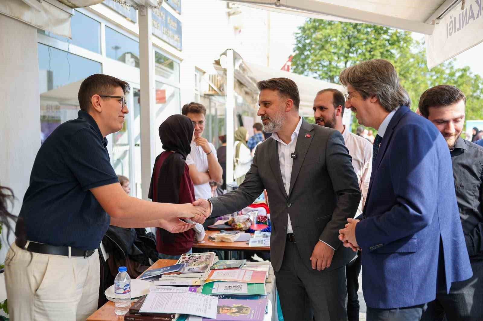 Bursa'da Üniversitelilere Özel Hoş Geldin Şöleni Düzenlendi