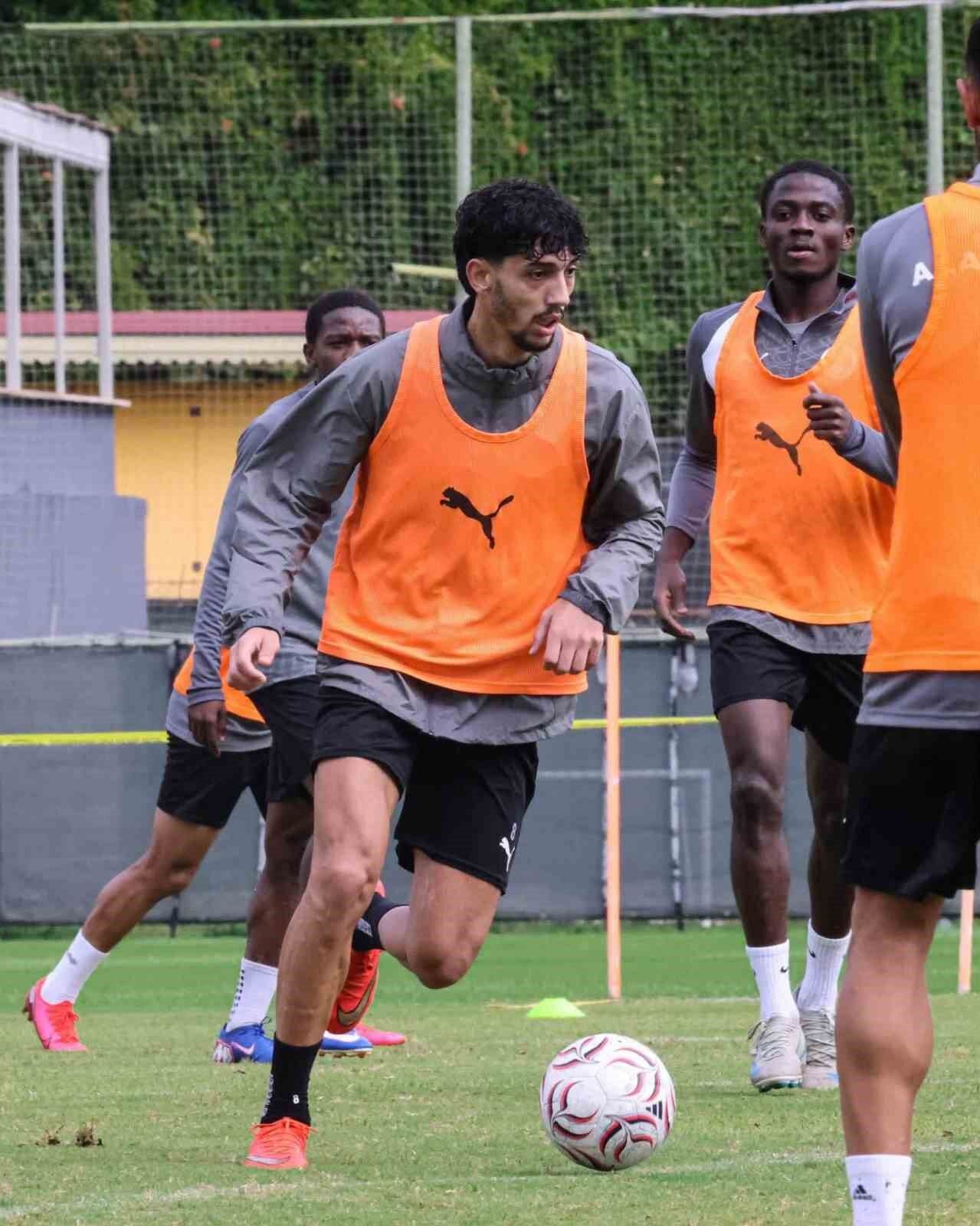 Corendon Alanyaspor, Erzurumspor FK Maçına Hazırlıklarını Sürdürüyor
