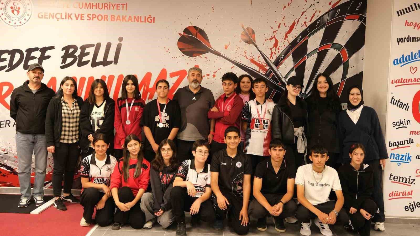Erzincan'da Dart İl Birinciliği Müsabakaları Heyecanı Başladı