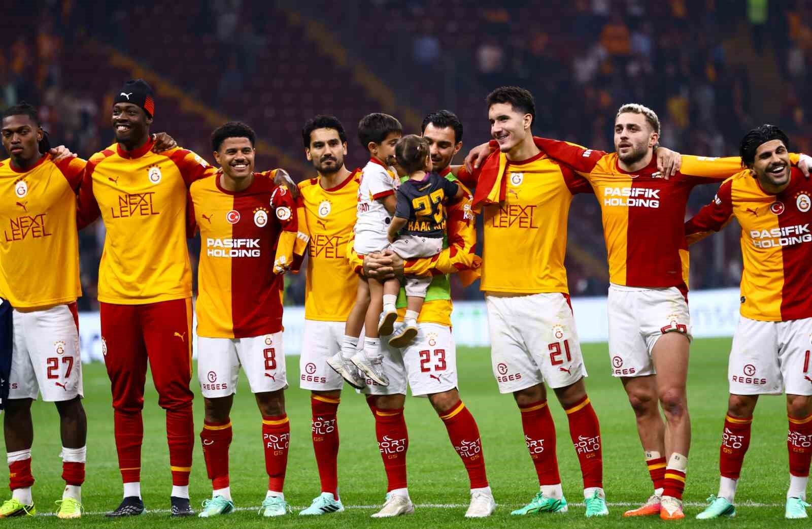 Galatasaray Kasımpaşa karşısında 90. dakikada 3-1 kazandı