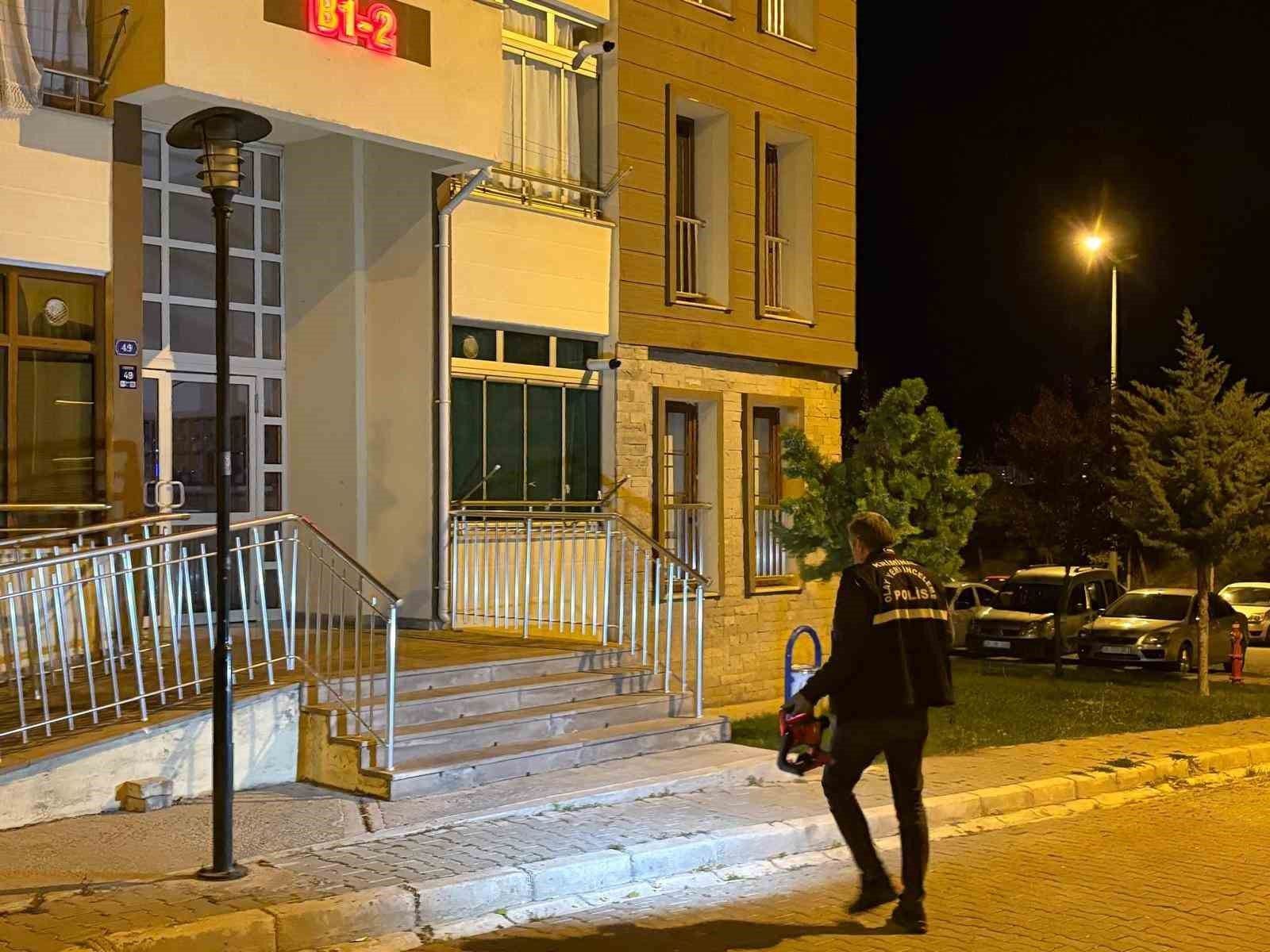 Kayseri'de bıçaklı kavga, hesap anlaşmazlığı yüzünden çıktı