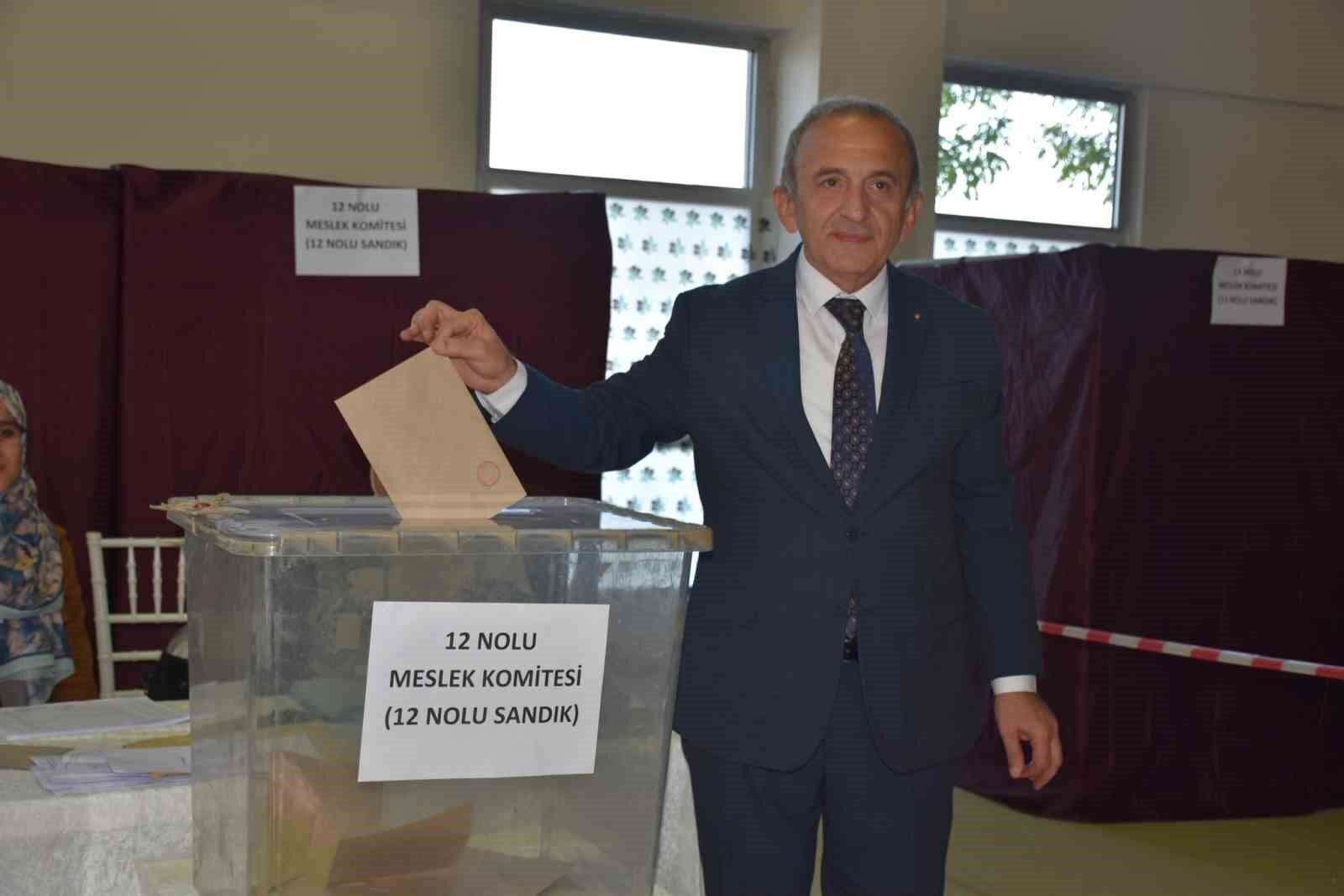 Manisa TSO Seçimlerinde Başkan Mehmet Yılmaz Yeniden Güven Tazeledi