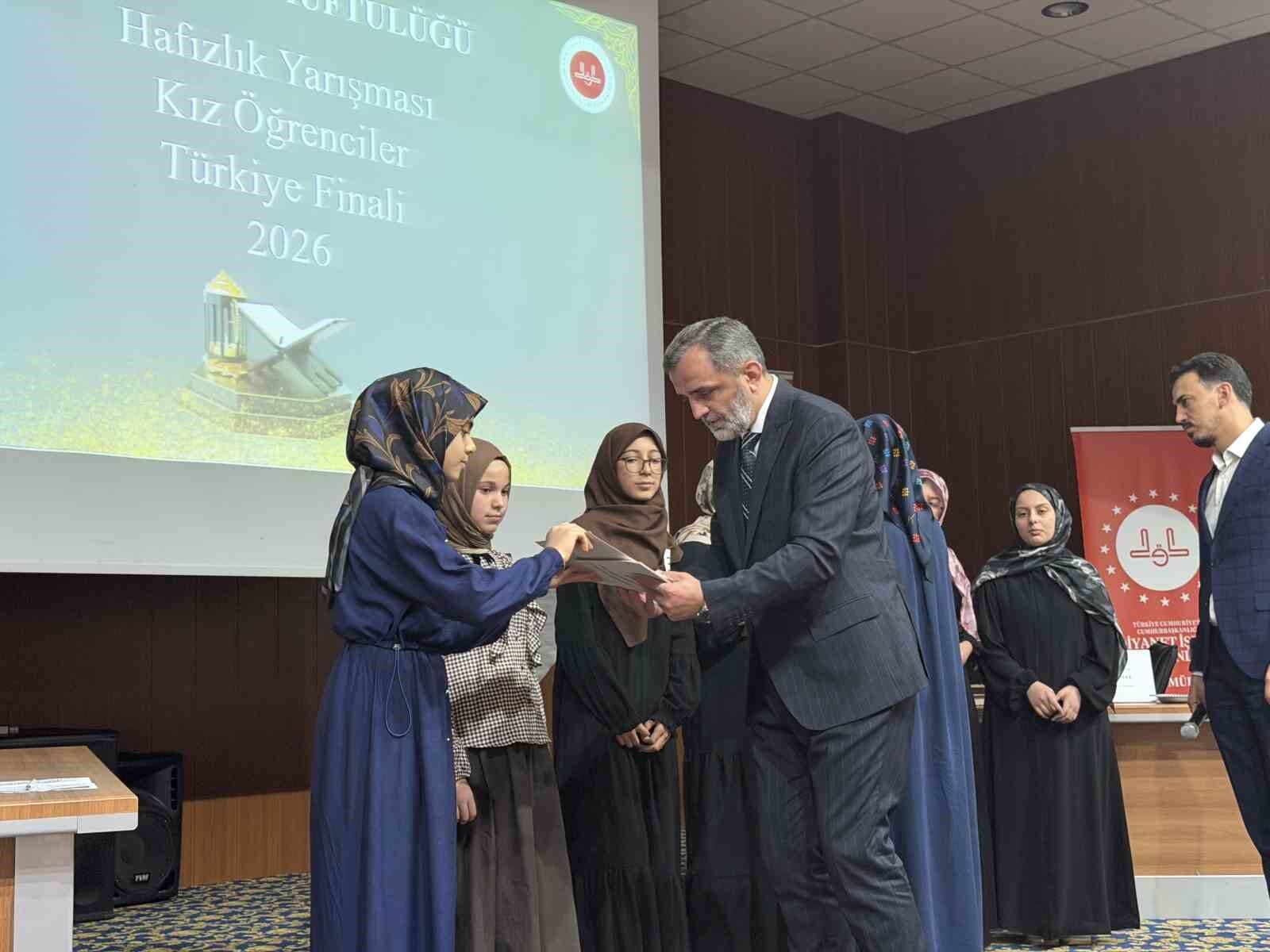 Mardin'de Hafızlık Yarışması Türkiye Finali Gerçekleşti
