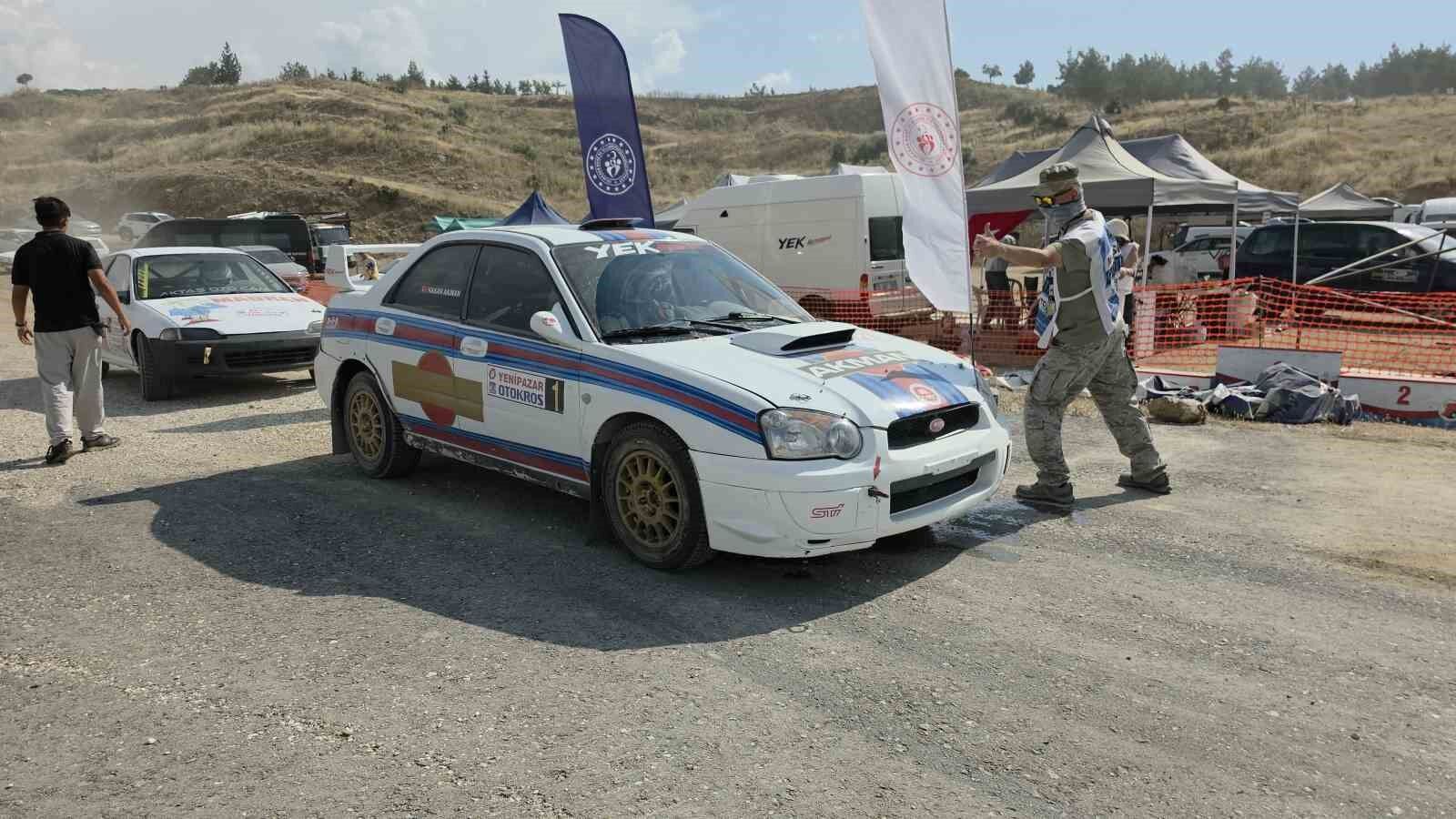 Yenipazar'da Pide Festivali ve Otokros Yarışları Coşkusu Bir Arada
